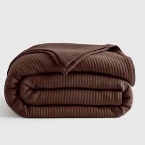 Quince Organic Cotton Matelasse Coverlet